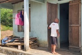 Sau khi nhận tiền hỗ trợ COVID-19, hơn 60 hộ ở một xóm bỗng dưng thoát nghèo: UBND huyện ra công văn hỏa tốc Sau khi nhận tiền hỗ trợ COVID-19, hơn 60 hộ ở một xóm bỗng dưng thoát nghèo: UBND huyện ra công văn hỏa tốc