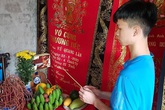 Bố mẹ qua đời, nam sinh lớp 10 có nguy cơ phải nghỉ học, làm thuê kiếm tiền nuôi các em thơ Bố mẹ qua đời, nam sinh lớp 10 có nguy cơ phải nghỉ học, làm thuê kiếm tiền nuôi các em thơ