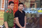 Khởi tố kẻ cướp tiệm vàng, đâm người truy đuổi ở Hà Nội Khởi tố kẻ cướp tiệm vàng, đâm người truy đuổi ở Hà Nội