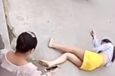 Người phụ nữ nhảy lầu bỏ trốn vì chồng bạo hành khiến hai chi dưới bị liệt, sau gần một năm sự việc xảy ra vẫn chưa thể ly hôn Người phụ nữ nhảy lầu bỏ trốn vì chồng bạo hành khiến hai chi dưới bị liệt, sau gần một năm sự việc xảy ra vẫn chưa thể ly hôn