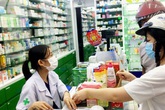 Cơ sở bán lẻ thuốc phải ghi lại thông tin liên lạc người có dấu hiệu cảm cúm, sốt, ho khi tư vấn bán thuốc Cơ sở bán lẻ thuốc phải ghi lại thông tin liên lạc người có dấu hiệu cảm cúm, sốt, ho khi tư vấn bán thuốc