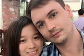 Chàng Nam Phi phải lòng cô gái Hải Phòng, ngày cưới ôm nhau khóc nức Chàng Nam Phi phải lòng cô gái Hải Phòng, ngày cưới ôm nhau khóc nức