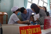 "Dính chưởng" ngay khi chăm người nhà mắc căn bệnh truyền nhiễm khiến 3 người chết "Dính chưởng" ngay khi chăm người nhà mắc căn bệnh truyền nhiễm khiến 3 người chết
