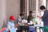 Hà Nội phong tỏa, cách ly con ngõ liên quan đến nữ bệnh nhân COVID-19 ở Tây Hồ Hà Nội phong tỏa, cách ly con ngõ liên quan đến nữ bệnh nhân COVID-19 ở Tây Hồ