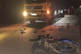 2 thanh niên đi xe máy tử vong sau khi đâm trực diện với xe tải trên QL6 2 thanh niên đi xe máy tử vong sau khi đâm trực diện với xe tải trên QL6
