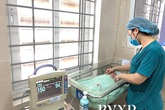 Thông tin mới nhất vụ việc bé trai bị bỏ rơi ở khe tường: Sức khỏe tiến triển tích cực Thông tin mới nhất vụ việc bé trai bị bỏ rơi ở khe tường: Sức khỏe tiến triển tích cực