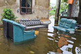 Hàng chục hộ dân ở Hải Phòng khốn khổ vì hễ mưa là ngập lụt Hàng chục hộ dân ở Hải Phòng khốn khổ vì hễ mưa là ngập lụt