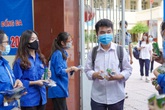 Kỳ thi tốt nghiệp THPT Quốc Gia 2020: Điểm thi cao kỷ lục, một số trường sẽ phải dùng tiêu chí phụ Kỳ thi tốt nghiệp THPT Quốc Gia 2020: Điểm thi cao kỷ lục, một số trường sẽ phải dùng tiêu chí phụ