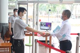 Doanh nghiệp Singapore hỗ trợ Đà Nẵng nhiều trang thiết bị phòng chống COVID-19 Doanh nghiệp Singapore hỗ trợ Đà Nẵng nhiều trang thiết bị phòng chống COVID-19