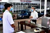 Chủ tịch tỉnh Thừa Thiên - Huế chỉ đạo xử lý nghiêm vụ tài xế chở người từ vùng dịch “qua mặt” chốt kiểm soát y tế Chủ tịch tỉnh Thừa Thiên - Huế chỉ đạo xử lý nghiêm vụ tài xế chở người từ vùng dịch “qua mặt” chốt kiểm soát y tế