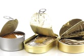 Khi ăn thực phẩm đóng hộp cần lưu ý những điều vô cùng quan trọng này để tránh gây hại cho sức khỏe Khi ăn thực phẩm đóng hộp cần lưu ý những điều vô cùng quan trọng này để tránh gây hại cho sức khỏe