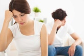 Chồng muốn anh trai vào ngủ cùng chúng tôi Chồng muốn anh trai vào ngủ cùng chúng tôi