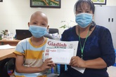 “Cảm ơn mọi người đã giúp con tôi có tiền điều trị” “Cảm ơn mọi người đã giúp con tôi có tiền điều trị”