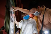 Người dân xếp hàng vào khu di tích Chủ tịch Hồ Chí Minh Người dân xếp hàng vào khu di tích Chủ tịch Hồ Chí Minh