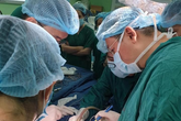 Cụ ông thoát liệt chi vì vết mổ nhỏ ở vùng bẹn Cụ ông thoát liệt chi vì vết mổ nhỏ ở vùng bẹn