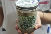 Hà Nội: Bàn giao 35 sản phẩm pate Minh Chay thu hồi được cho công an Hà Nội: Bàn giao 35 sản phẩm pate Minh Chay thu hồi được cho công an