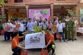 Huế: Mang Tết Trung thu đến với trẻ em có hoàn cảnh khó khăn, khuyết tật Huế: Mang Tết Trung thu đến với trẻ em có hoàn cảnh khó khăn, khuyết tật