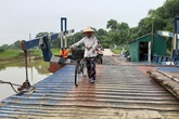 Tỉnh Thanh Hóa chỉ đạo liên sở kiểm tra vụ gần 800 người dân “run rẩy” mỗi khi qua cầu phao Tỉnh Thanh Hóa chỉ đạo liên sở kiểm tra vụ gần 800 người dân “run rẩy” mỗi khi qua cầu phao