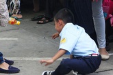 Trước ngày khai giảng, nhớ lại những khoảnh khắc lần đầu tới trường của các bé lớp 1 khiến trái tim ai cũng tan chảy Trước ngày khai giảng, nhớ lại những khoảnh khắc lần đầu tới trường của các bé lớp 1 khiến trái tim ai cũng tan chảy