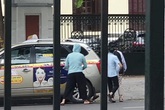 VIDEO: Cái kết viên mãn của bé sơ sinh bị bỏ rơi dưới khe tường ở Hà Nội trong ngày đoàn tụ gia đình VIDEO: Cái kết viên mãn của bé sơ sinh bị bỏ rơi dưới khe tường ở Hà Nội trong ngày đoàn tụ gia đình