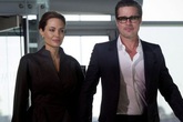 Brad Pitt bị đồn quay lại với vợ cũ, Angelina Jolie tiếp tục nhận nuôi người con thứ 7? Brad Pitt bị đồn quay lại với vợ cũ, Angelina Jolie tiếp tục nhận nuôi người con thứ 7?