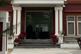 Giám đốc bảo hiểm xã hội ‘sơ ý’, nhân viên chiếm đoạt hơn 2 tỷ đồng Giám đốc bảo hiểm xã hội ‘sơ ý’, nhân viên chiếm đoạt hơn 2 tỷ đồng