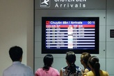 Hoãn chuyến bay đưa người Việt từ Mỹ về nước Hoãn chuyến bay đưa người Việt từ Mỹ về nước