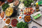 Đến nhà hàng xóm ăn sinh nhật, chồng lên mặt bảo: "Nhìn vợ anh ấy mà học", ai dè lúc sau lại bị ngượng "chín mặt" Đến nhà hàng xóm ăn sinh nhật, chồng lên mặt bảo: "Nhìn vợ anh ấy mà học", ai dè lúc sau lại bị ngượng "chín mặt"