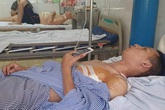 Nam sinh mới ra trường kể giây phút tông xe vào kẻ cướp tiệm vàng, bị hắn đâm trọng thương Nam sinh mới ra trường kể giây phút tông xe vào kẻ cướp tiệm vàng, bị hắn đâm trọng thương