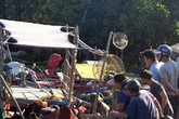 Tìm thấy thi thể bé trai 8 tuổi trong vụ thuyền câu mực bị đâm chìm Tìm thấy thi thể bé trai 8 tuổi trong vụ thuyền câu mực bị đâm chìm