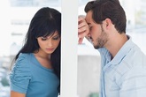 Giữ liên lạc với người yêu cũ là 'con dao hai lưỡi' Giữ liên lạc với người yêu cũ là 'con dao hai lưỡi'