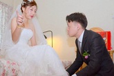 Đám cưới cười ra nước mắt: Cô dâu quá chén, đứng giữa nhà trai đòi "lập lại trật tự gia đình" và cái kết không thể ngờ sau đó Đám cưới cười ra nước mắt: Cô dâu quá chén, đứng giữa nhà trai đòi "lập lại trật tự gia đình" và cái kết không thể ngờ sau đó