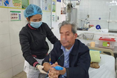 Hà Nội rét đậm rét hại, bệnh viện kín chỗ Hà Nội rét đậm rét hại, bệnh viện kín chỗ