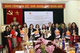 UNFPA tại Việt Nam cung cấp thiết bị bảo hộ cá nhân hỗ trợ người cao tuổi trong bối cảnh COVID-19 UNFPA tại Việt Nam cung cấp thiết bị bảo hộ cá nhân hỗ trợ người cao tuổi trong bối cảnh COVID-19