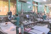 Bé gái 3 tuổi bị mẹ bạo hành đã tử vong Bé gái 3 tuổi bị mẹ bạo hành đã tử vong