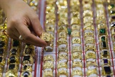 Giá vàng hôm nay 19/1: Tăng trở lại nhưng nhà đầu tư không biết nên mua hay bán Giá vàng hôm nay 19/1: Tăng trở lại nhưng nhà đầu tư không biết nên mua hay bán