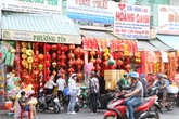 Thị trường đồ trang trí Tết Nguyên đán ở Sài Gòn bắt đầu nhộn nhịp Thị trường đồ trang trí Tết Nguyên đán ở Sài Gòn bắt đầu nhộn nhịp