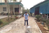 Thầy giáo sáng chế chiếc máy lau chùi nhà từ động cơ của máy giặt cũ Thầy giáo sáng chế chiếc máy lau chùi nhà từ động cơ của máy giặt cũ