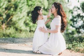 Nói với con về tình yêu và thanh xuân Nói với con về tình yêu và thanh xuân