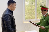 Tạm giam 1 nhân viên lừa chiếm đoạt 6 đại lý bán hàng hơn 1,1 tỉ đồng Tạm giam 1 nhân viên lừa chiếm đoạt 6 đại lý bán hàng hơn 1,1 tỉ đồng