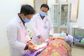 Người đàn ông quê Hải Dương bị đứt gần rời bàn tay do máy cưa gỗ Người đàn ông quê Hải Dương bị đứt gần rời bàn tay do máy cưa gỗ