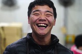 "Chàng ngốc" từng bị xa lánh, giờ là đại gia nhiều người kính nể "Chàng ngốc" từng bị xa lánh, giờ là đại gia nhiều người kính nể