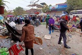 Hải Phòng: Cận cảnh "xe điên" lao giữa chợ, 7 người bị thương Hải Phòng: Cận cảnh "xe điên" lao giữa chợ, 7 người bị thương