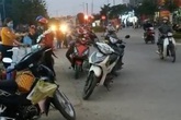Thanh Hóa: Chợ cóc "bủa vây" đường quốc lộ, gây mất an toàn giao thông Thanh Hóa: Chợ cóc "bủa vây" đường quốc lộ, gây mất an toàn giao thông