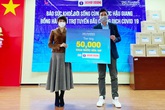 Dược Hậu Giang trao tặng 50.000 chai rửa tay khô kháng khuẩn đồng hành cùng tuyến đầu chống dịch Dược Hậu Giang trao tặng 50.000 chai rửa tay khô kháng khuẩn đồng hành cùng tuyến đầu chống dịch