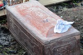 Phát hiện hàng chục quan tài khi đào móng nhà Phát hiện hàng chục quan tài khi đào móng nhà