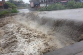 Quảng Ninh: Đi khai giảng về bị lũ cuốn trôi, một học sinh tử vong Quảng Ninh: Đi khai giảng về bị lũ cuốn trôi, một học sinh tử vong