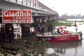 Nỗi ám ảnh trên cây cầu có những cô gái cứ thất tình là tìm đến cái chết để "giải thoát" Nỗi ám ảnh trên cây cầu có những cô gái cứ thất tình là tìm đến cái chết để "giải thoát"