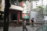 “Hố tử thần” đột ngột xuất hiện ở Toà án Quận I TP HCM “Hố tử thần” đột ngột xuất hiện ở Toà án Quận I TP HCM