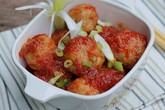 Thịt viên bọc trứng cút sốt cà chua Thịt viên bọc trứng cút sốt cà chua